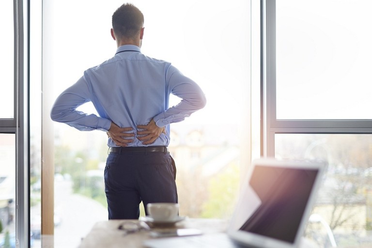 Aprenda cómo un quiropráctico trata el dolor lumbar